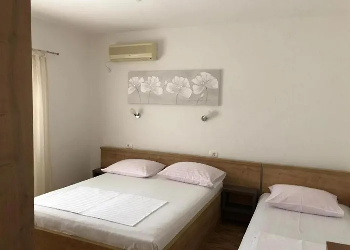 With Parking Space - 21743 * 沃迪切